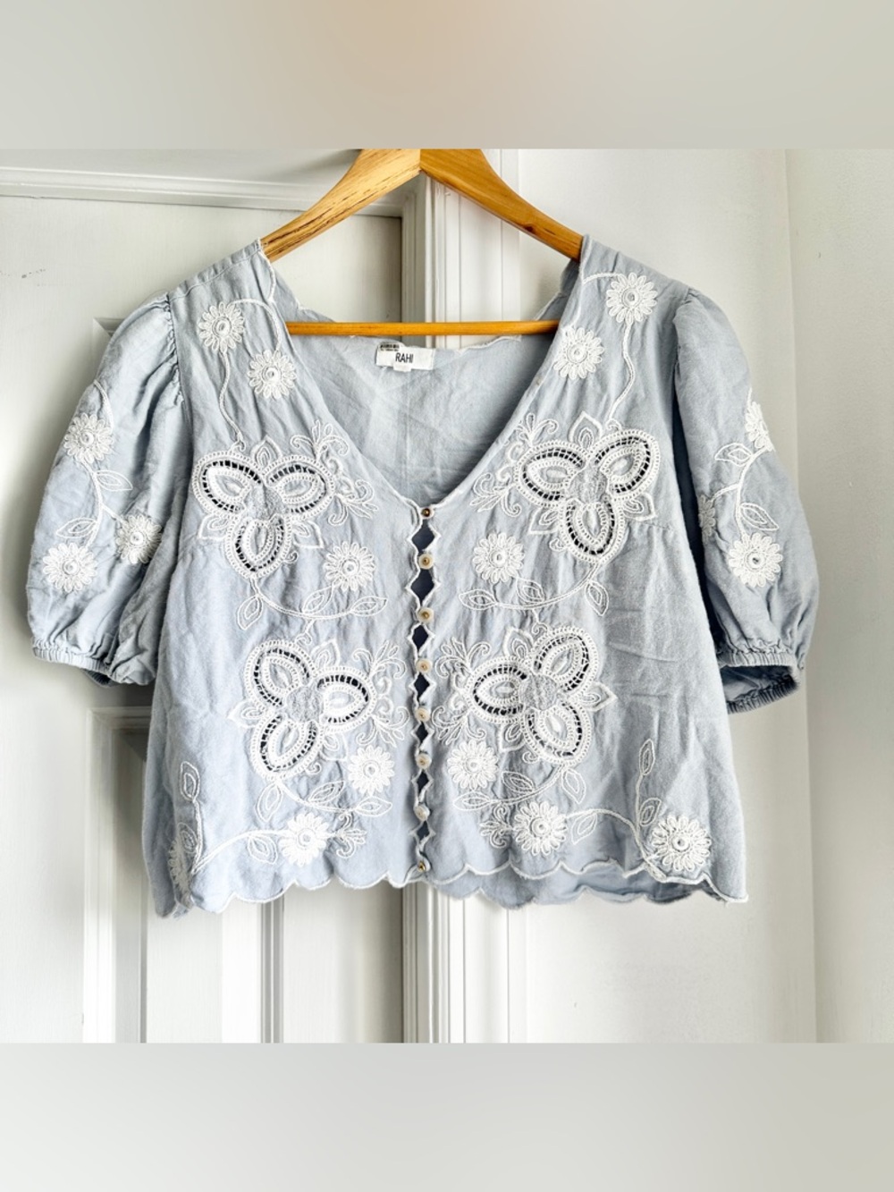 Anthro Rahi Cutwork Embroidered Weekend Top - Picture 5 of 8